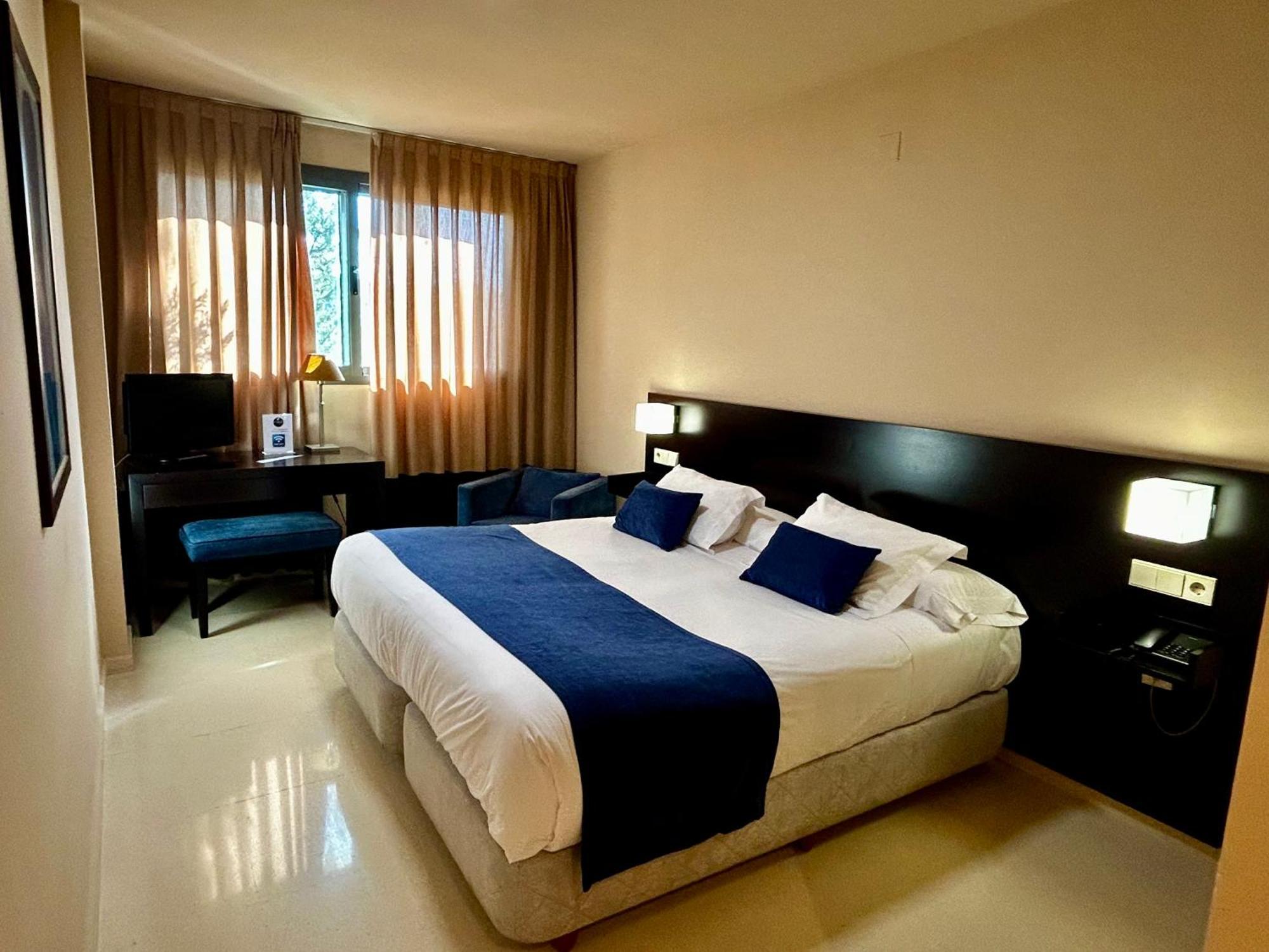 Hotel Ignacio - Palomargroup Chiva Εξωτερικό φωτογραφία